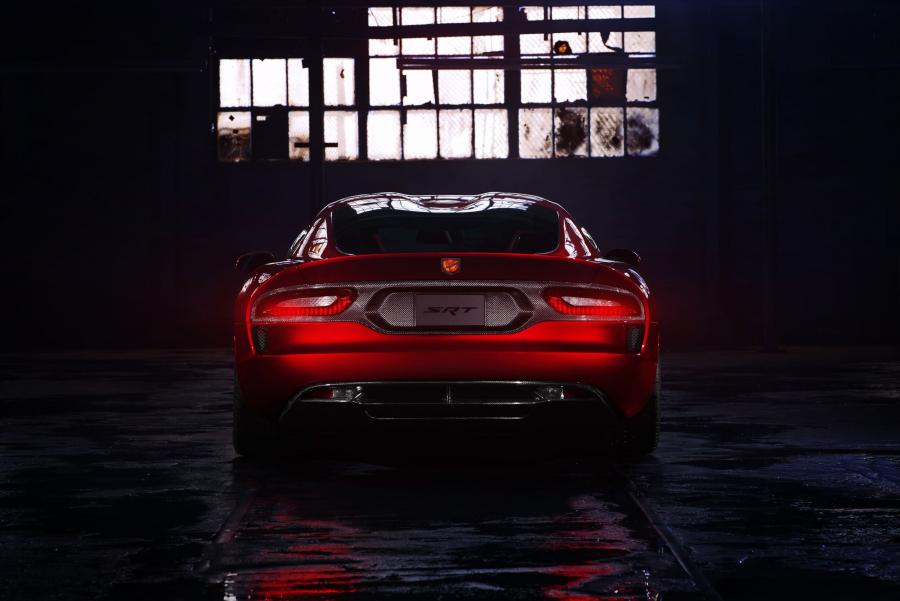  Dodge Viper SRT GTS 2012 года  (фото 55 из 60)